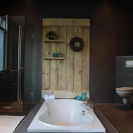 Bed & Breakfast Bed En Bad Heerlijk